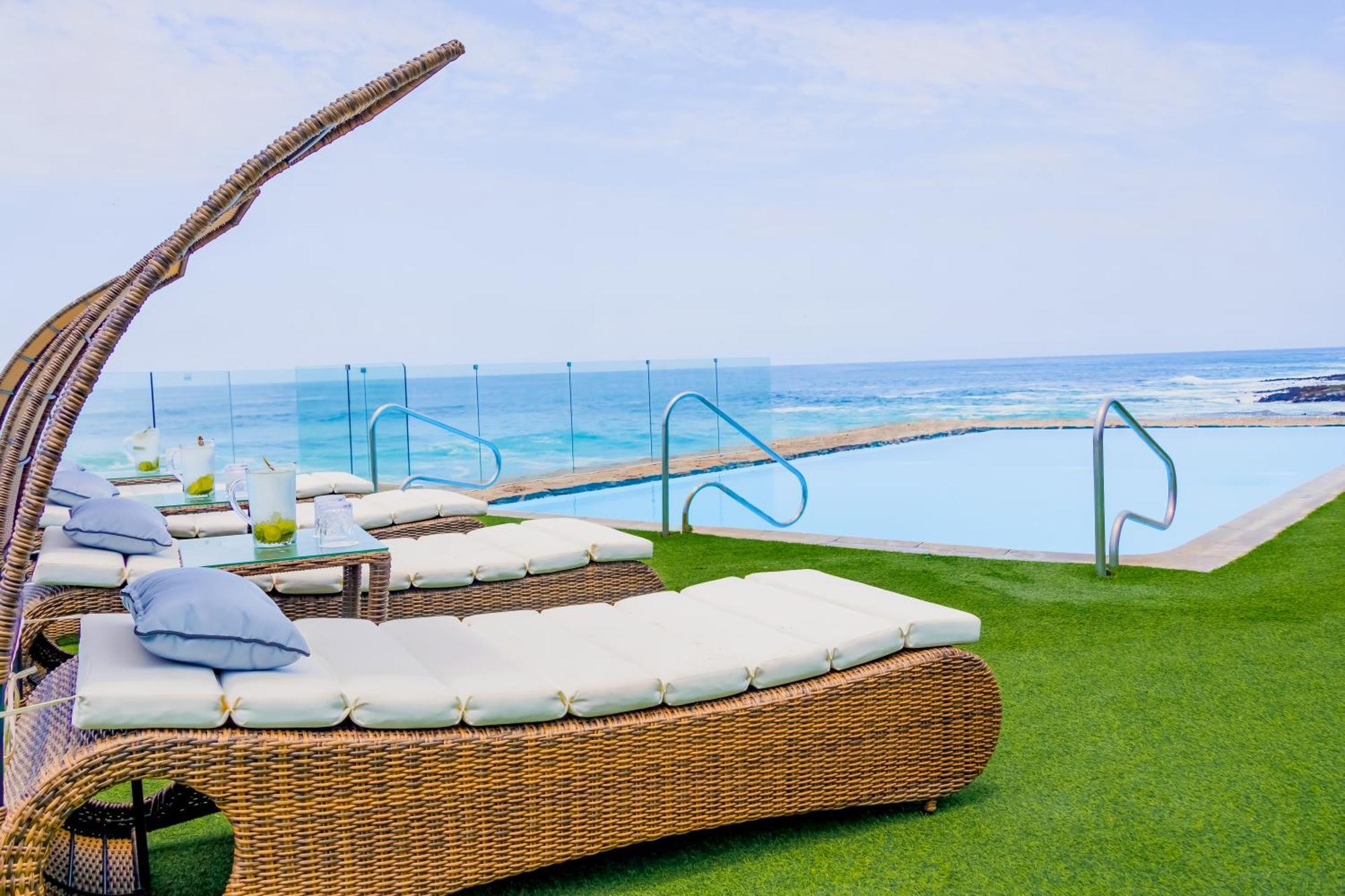 Hotel Gavina Costa Mar イキケ エクステリア 写真 The pool at the 12th floor