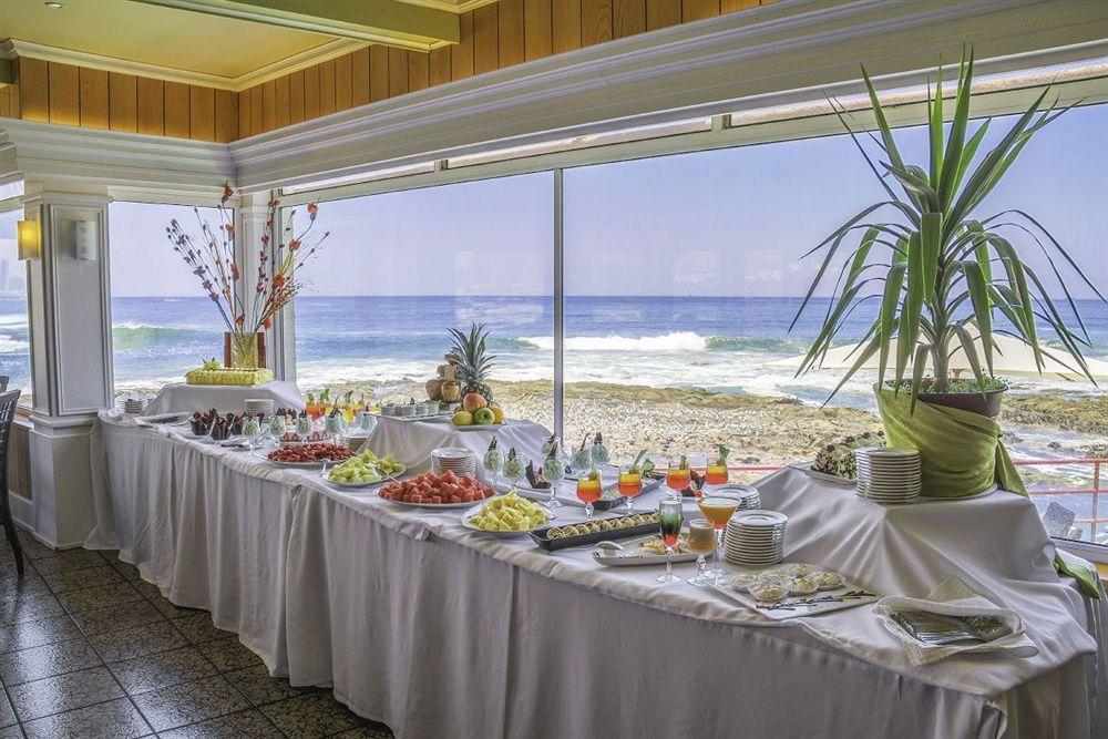 Hotel Gavina Costa Mar イキケ エクステリア 写真 A buffet at a hotel