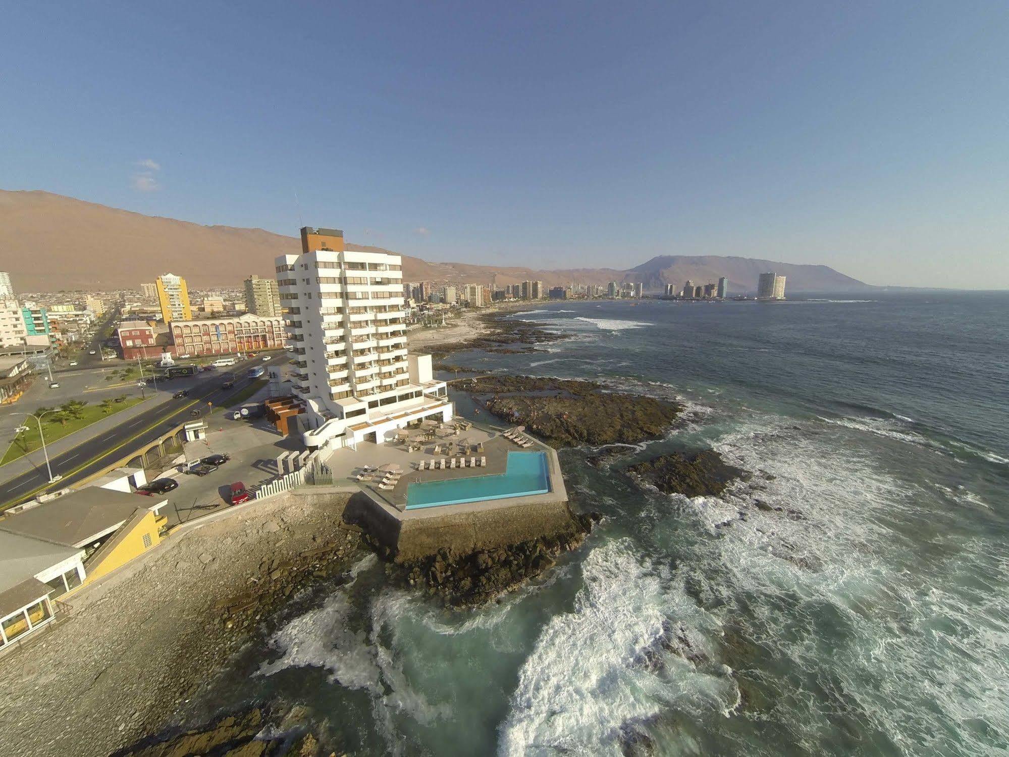 Hotel Gavina Costa Mar イキケ エクステリア 写真 Iquique skyline
